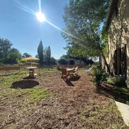 Beautiful Large 4 Bedrooms Teyssode