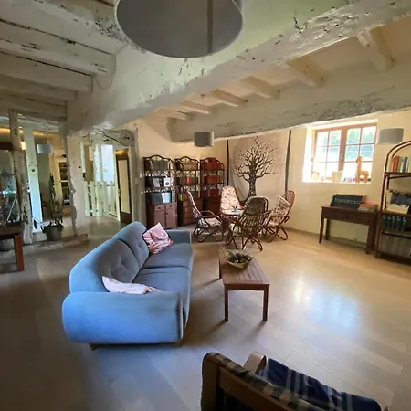 Beautiful Large 4 Bedrooms * Teyssode