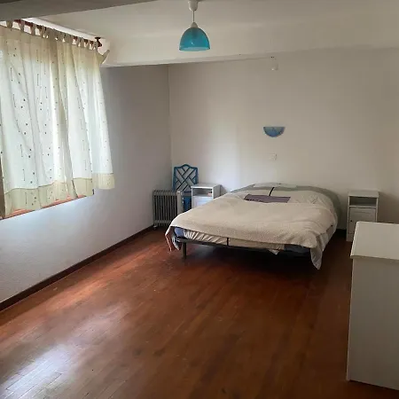 Beautiful Large 4 Bedrooms Nyaraló *